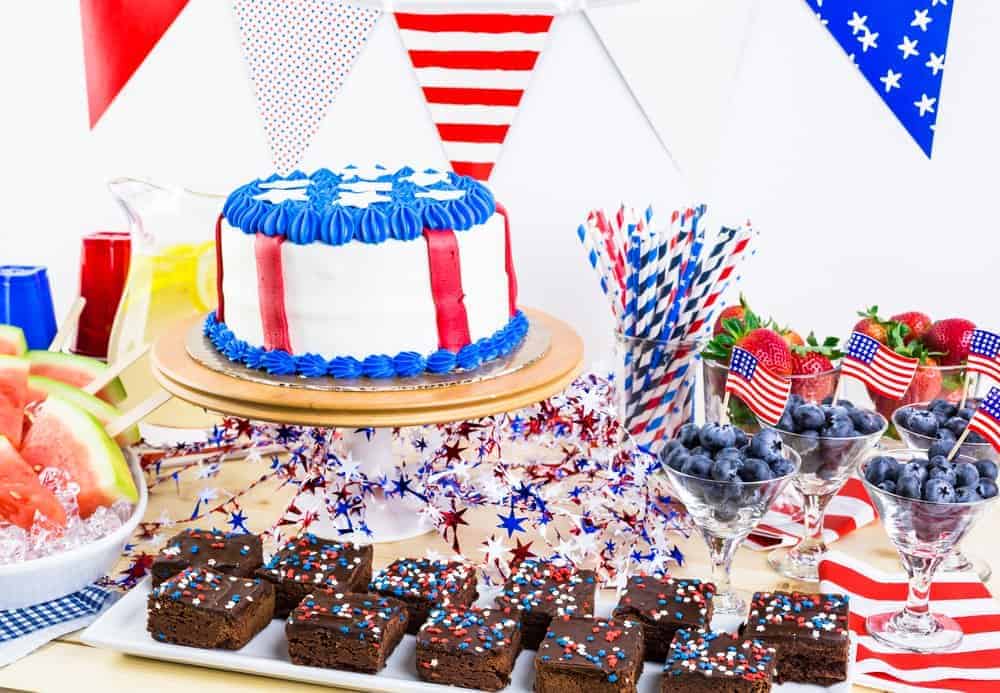 4th of July tablescape with patriotic desserts